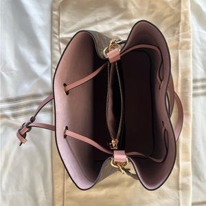 NéoNoé Rose Poudre